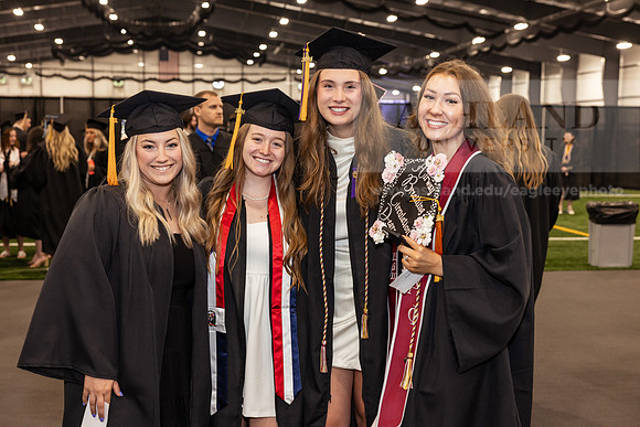 006SPGradPreCeremony0524CCP10117