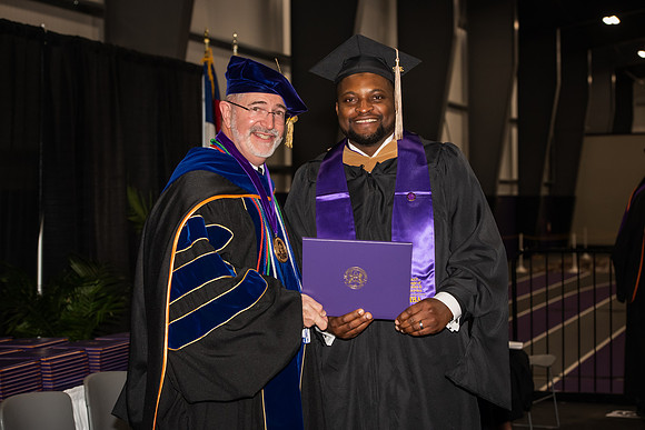 071WIGraduates1222ALW_0660