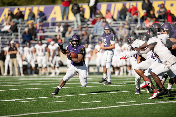 AUvsDavenportFtball1019ALW_7344
