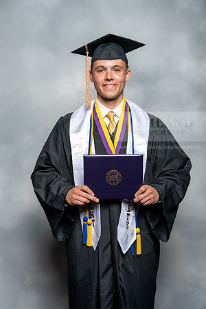161SpGradBachelorSciBusAdmin0525AU-Graduation-2025-Andrew-1062
