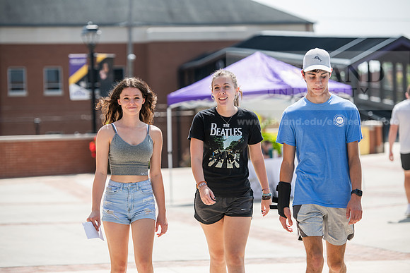 MoveInDay0824AWB_0387