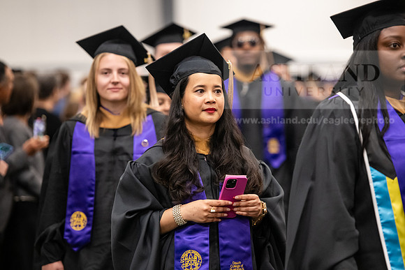 060SpGradProcessional0524AWB_8507