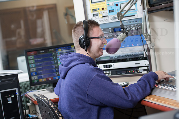 WRDLRadio0916ALW_8068