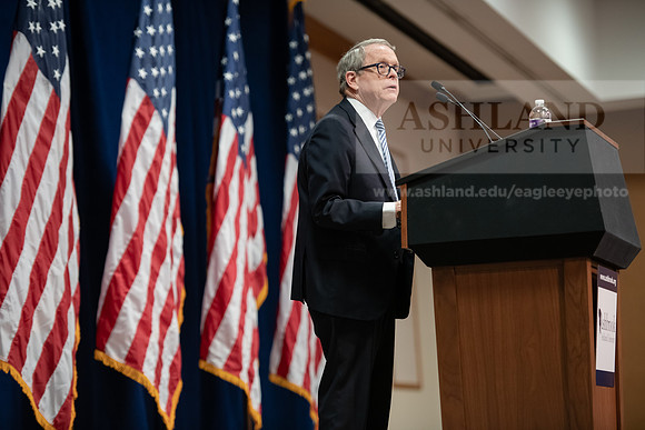 AsbrookGovMikeDeWine0120ALW_8911