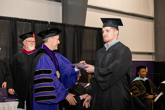 176SPGraduates0522ALW_1564