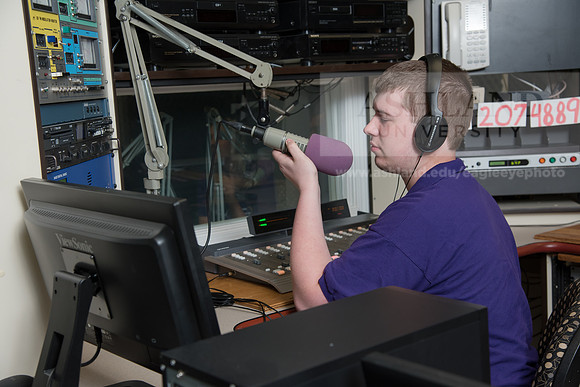 WRDLRadio0916ALW_8215
