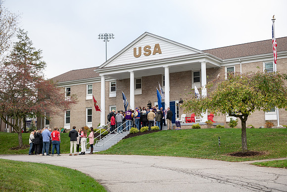 HomecomingUSAHouseRibbonCeremony1023AWB_5950