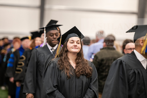 359SpGradProcessional0525AWB_2585