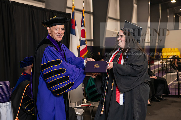 197SpGradBachelorNursing0524AWB_9844