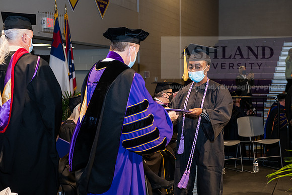 054BachelorNursingWiGrad1221ALW_7113