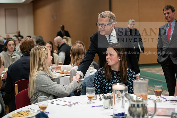 AsbrookGovMikeDeWine0120ALW_8692