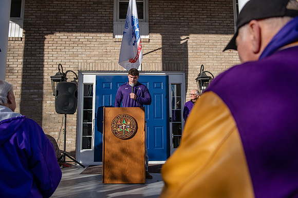 HomecomingUSAHouseRibbonCeremony1023AWB_6257