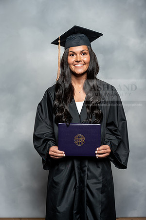 060SpGradBachelorSciBusAdmin0525AU-Graduation-2025-Andrew-1021