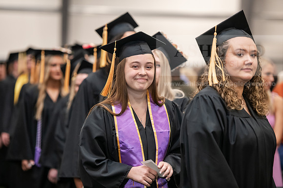 349SpGradProcessional0525AWB_2573