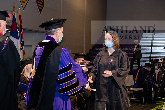 022BachelorNursingWiGrad1221ALW_7091