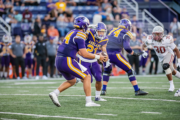 AUvIUPFootball0924AWB_3762