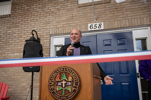 HomecomingUSAHouseRibbonCeremony1023AWB_6070