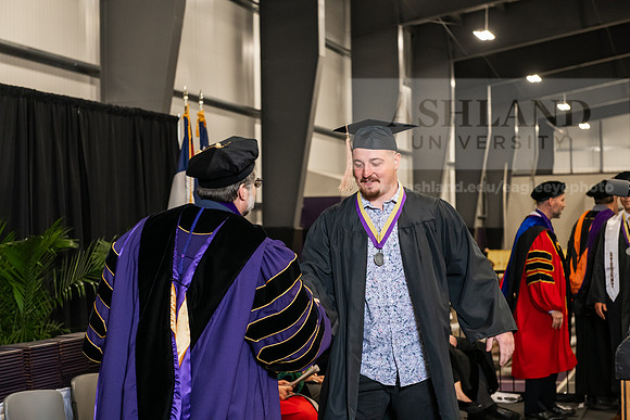 153SPGradBachelorScienceBusinessAdmin0525AWB_4303