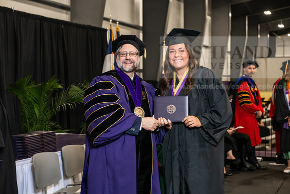 022SPGradBachelorScienceNursing0525AWB_4703