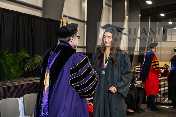 128SPGradBachelorArts0525AWB_3479