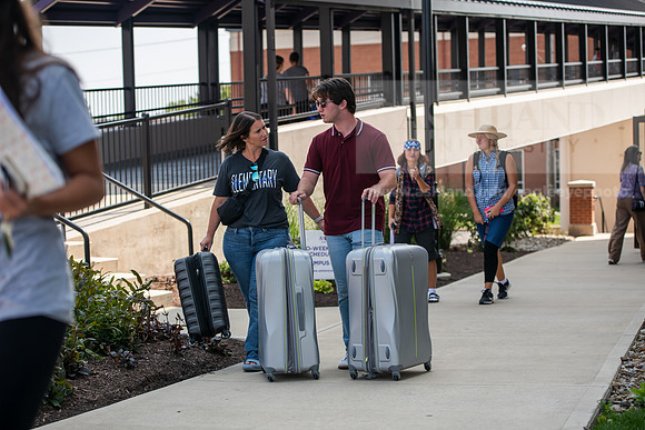MoveInDay0824AWB_0641