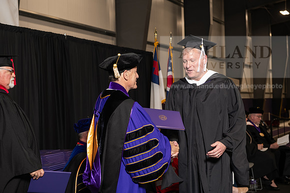 043SpGradMasterArts0524AWB_9461