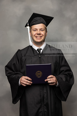 073SpGradBachelorArts0524CCP10878