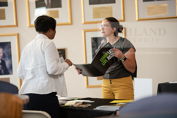 CareerGradFair0919ALW_7646