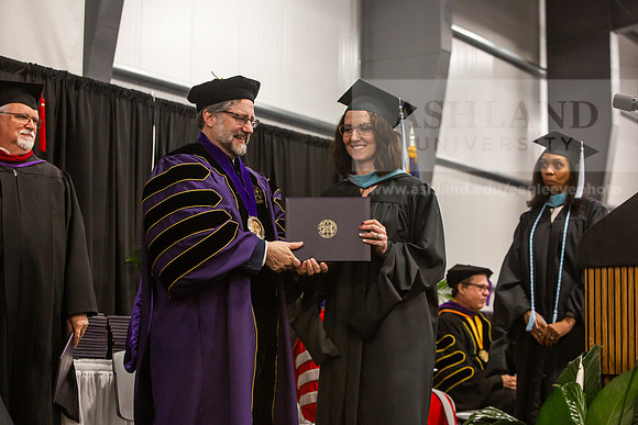 091SpGradMasterEducation0525JH6Q8B8633