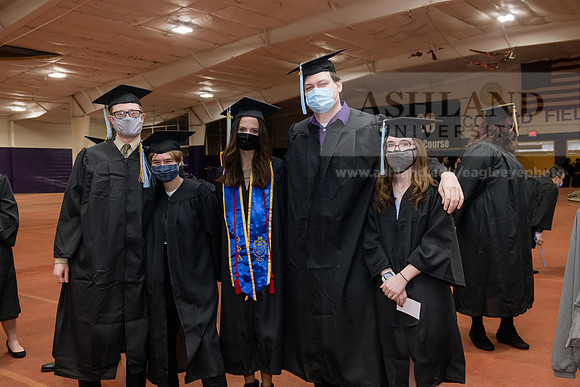 015WiGradPreCeremony1221ALW_5964