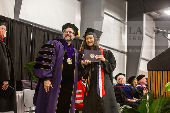 122SpGradBachelorSciBusAdmin0525JH6Q8B9416