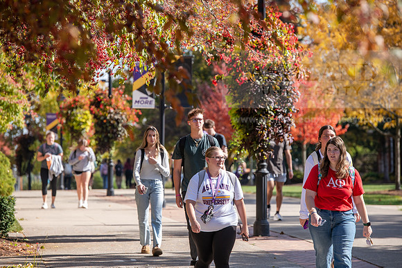 FallCampusLife1024AWB_5772