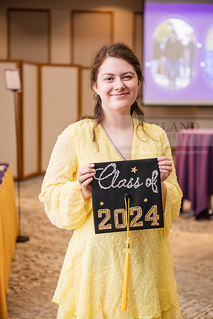 WinterGradCelebration1224AWB_6091