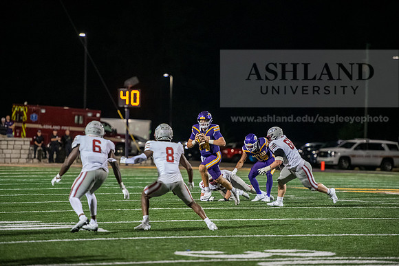 AUvIUPFootball0924AWB_4025