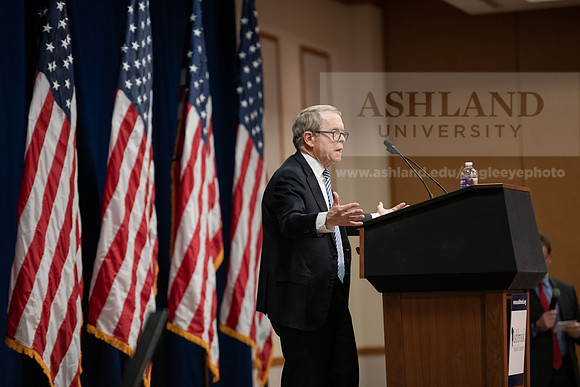 AsbrookGovMikeDeWine0120ALW_9001