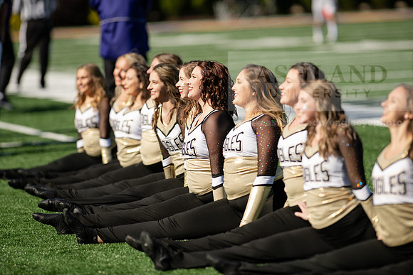 AUvDavenportFootball1019ALW_7161
