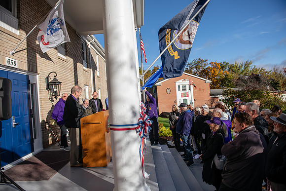 HomecomingUSAHouseRibbonCeremony1023AWB_6217