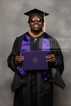 047SpGradMasterBusiness0524CCP10681