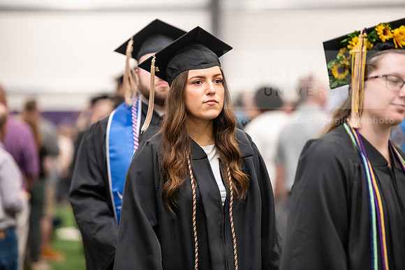 248SpGradProcessional0524AWB_8657