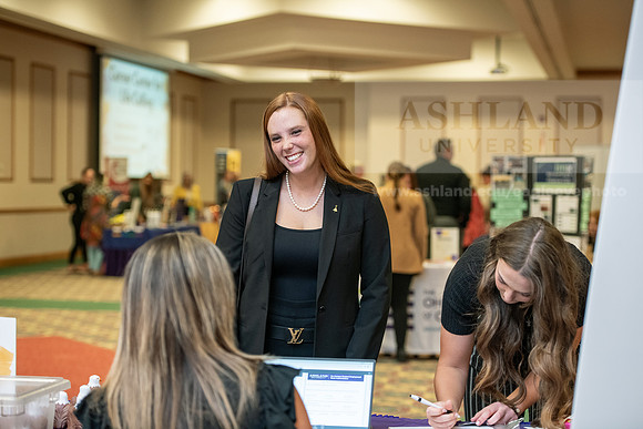 CareerInternshipFair1023AWB_9582