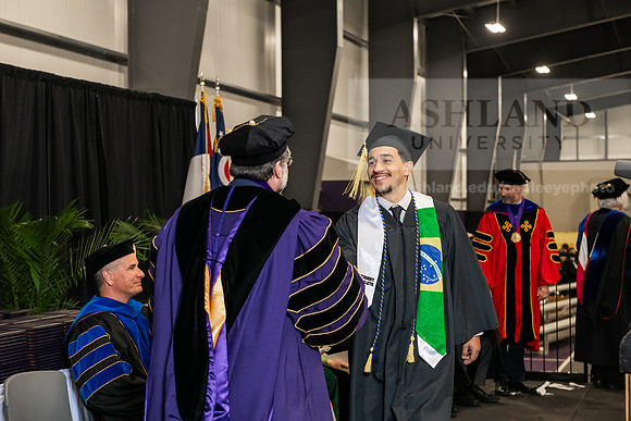 031SPGradBachelorScience0525AWB_3799