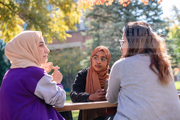 FallCampusLife1024AWB_5880