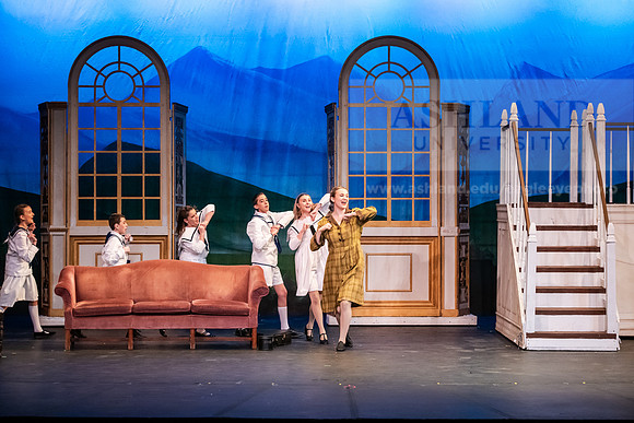 TheatreSoundOfMusic0325AWB_2040