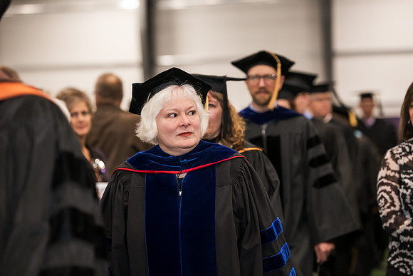 005WIGradProcessional1222ALW_0044