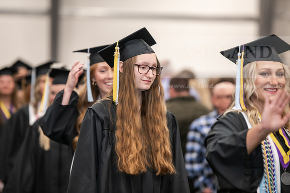 325SpGradProcessional0525AWB_2539