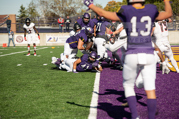 AUvDavenportFootball1019ALW_7393