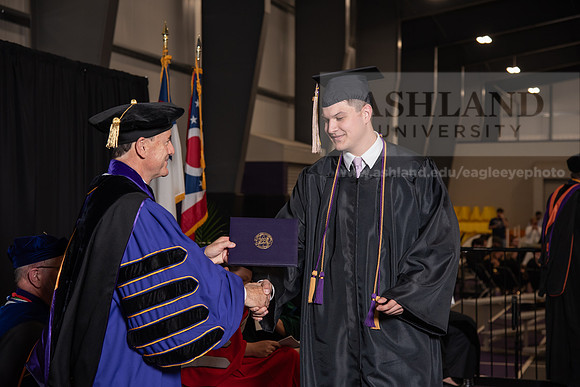 059SpGradBachelorScienceBusiness0524TR_DSC_5394