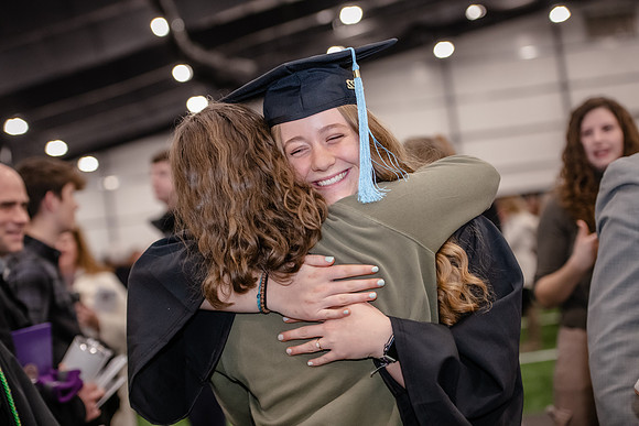 026WIGradPostCeremony1222ALW_1257