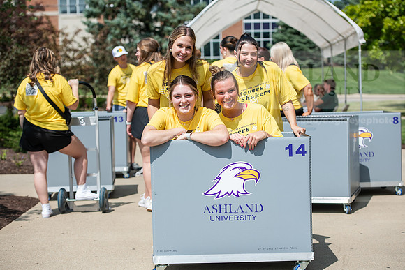 MoveInDay0824AWB_0399