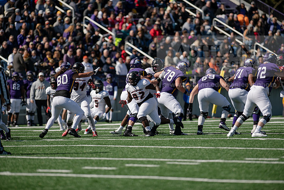 AUvDavenportFtball1019ALW_5917